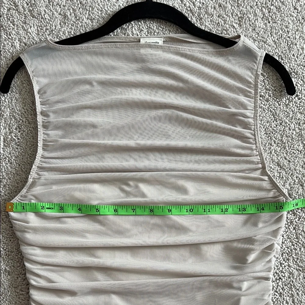 Abercrombie & Fitch taupe Ruched Sleeveless Top - Picture 4 of 11